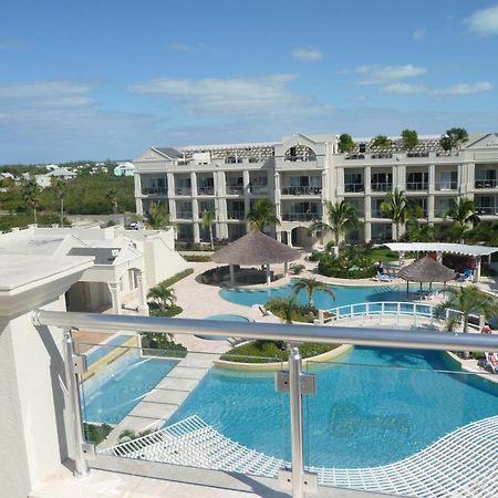 The Atrium Resort Grace Bay Exterior photo