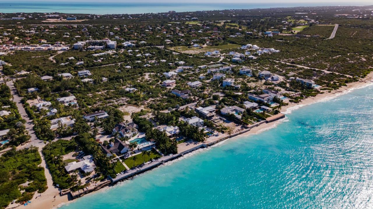 The Atrium Resort Grace Bay Exterior photo