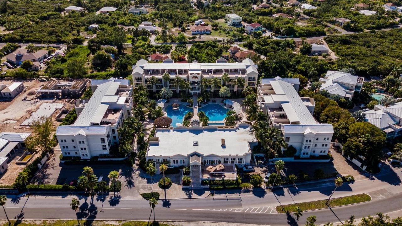 The Atrium Resort Grace Bay Exterior photo