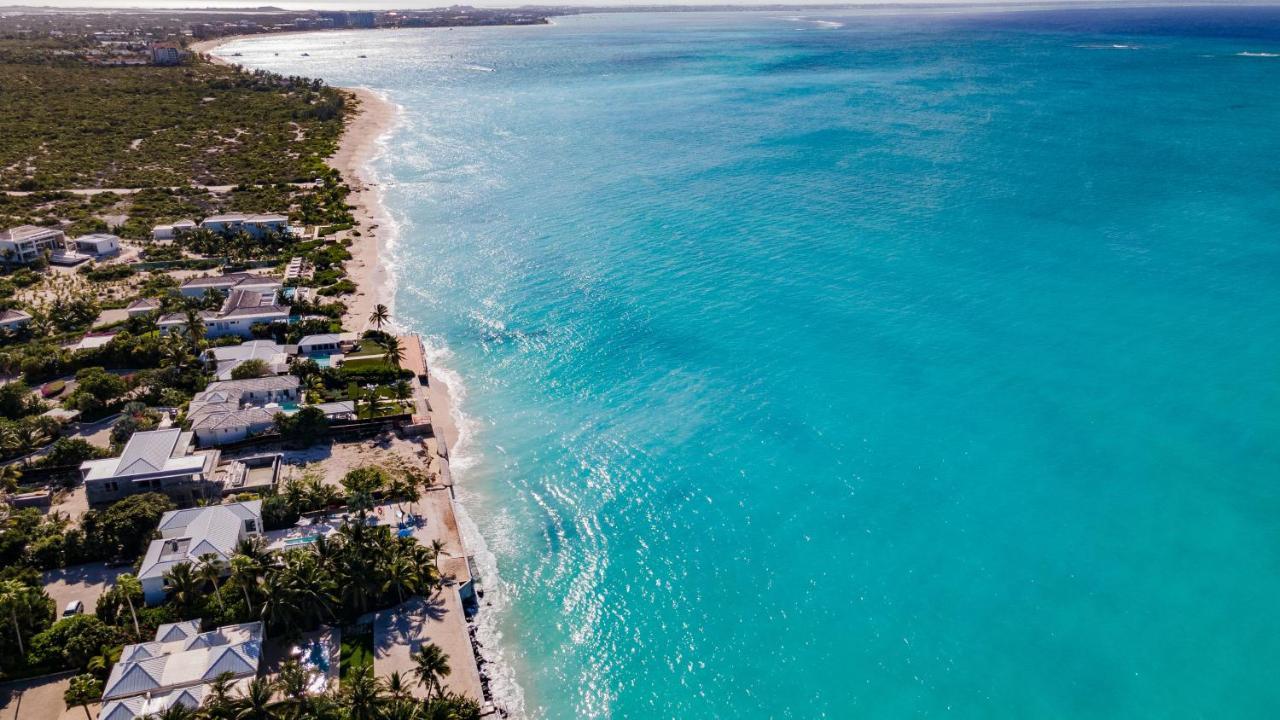 The Atrium Resort Grace Bay Exterior photo