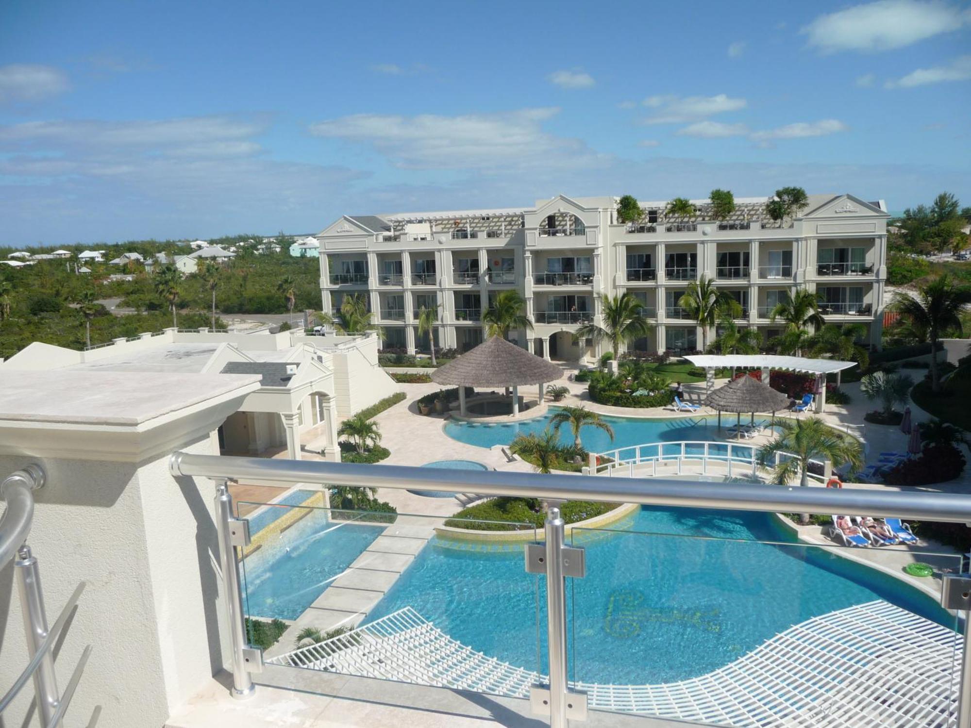The Atrium Resort Grace Bay Exterior photo