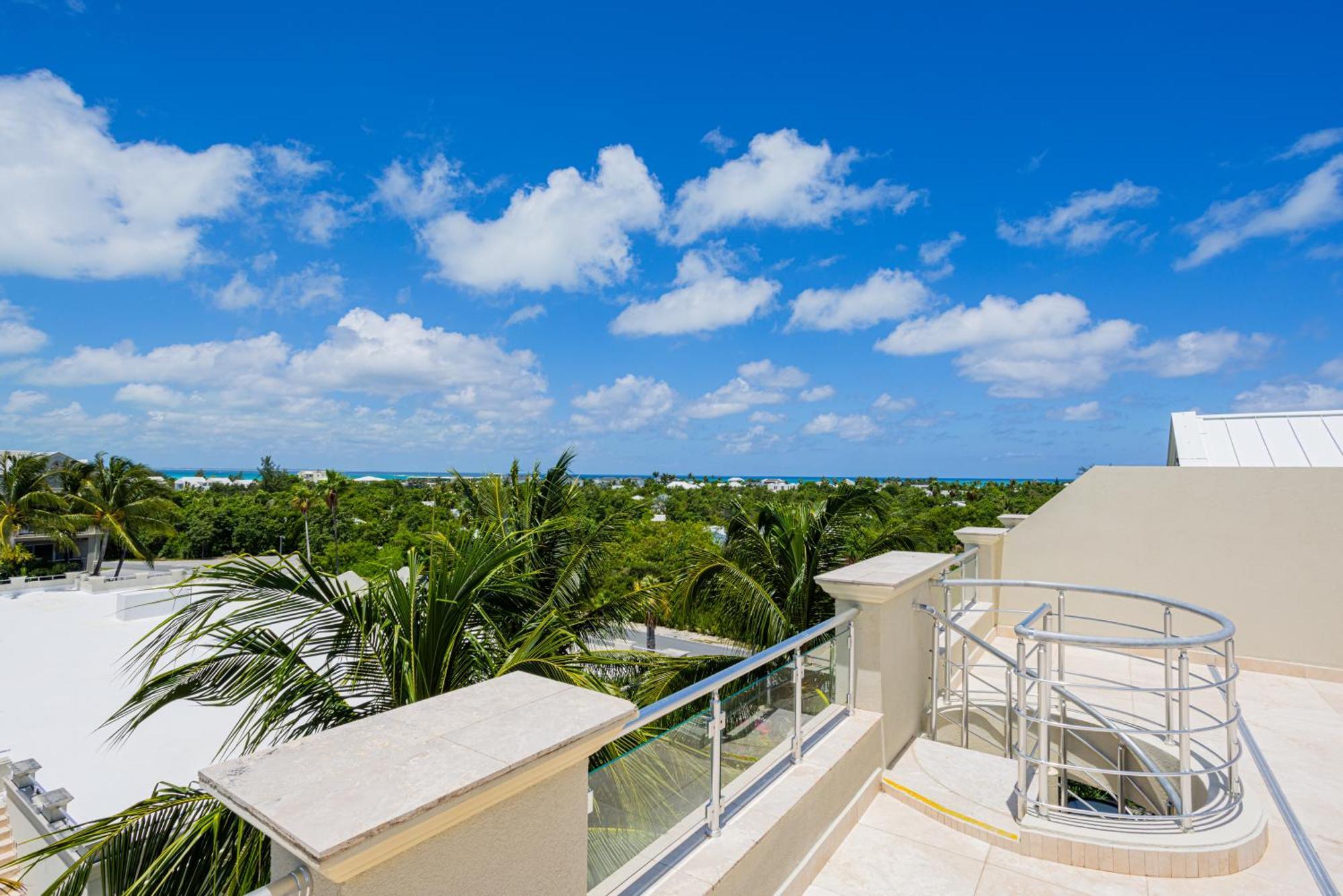 The Atrium Resort Grace Bay Exterior photo