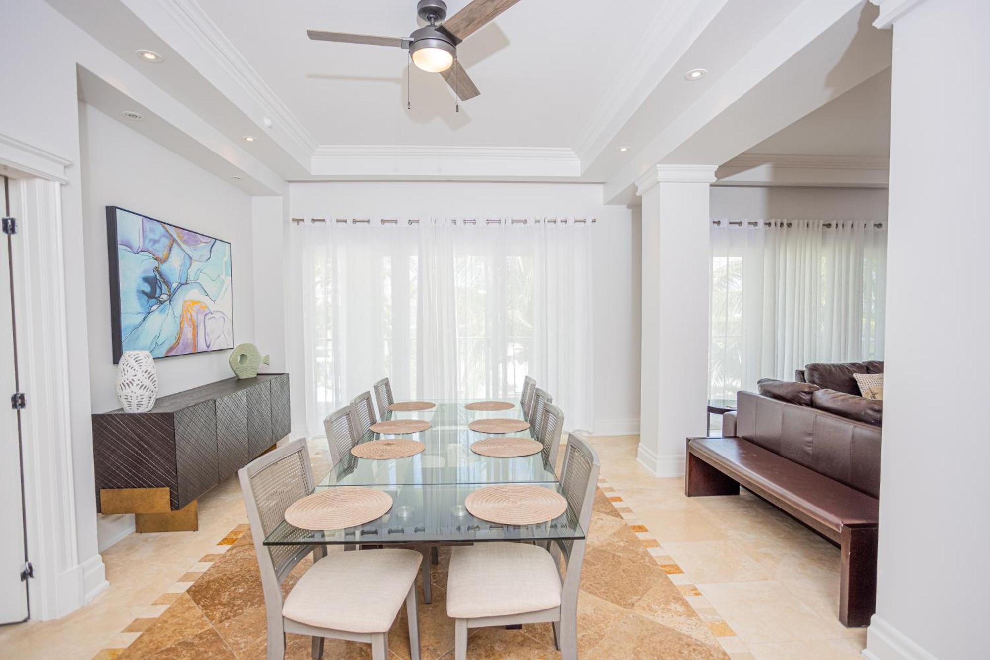 The Atrium Resort Grace Bay Exterior photo